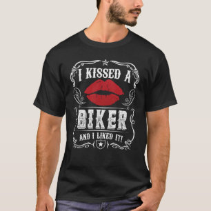 Camiseta Bikers Motorcycling Eu Beijei Um Biker E Eu Gostei