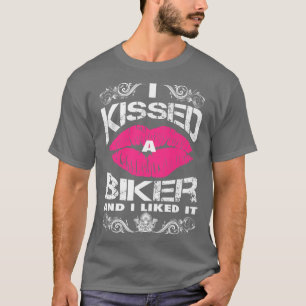 Camiseta Bikers Motorcycling Eu Beijei Um Biker E Eu Gostei