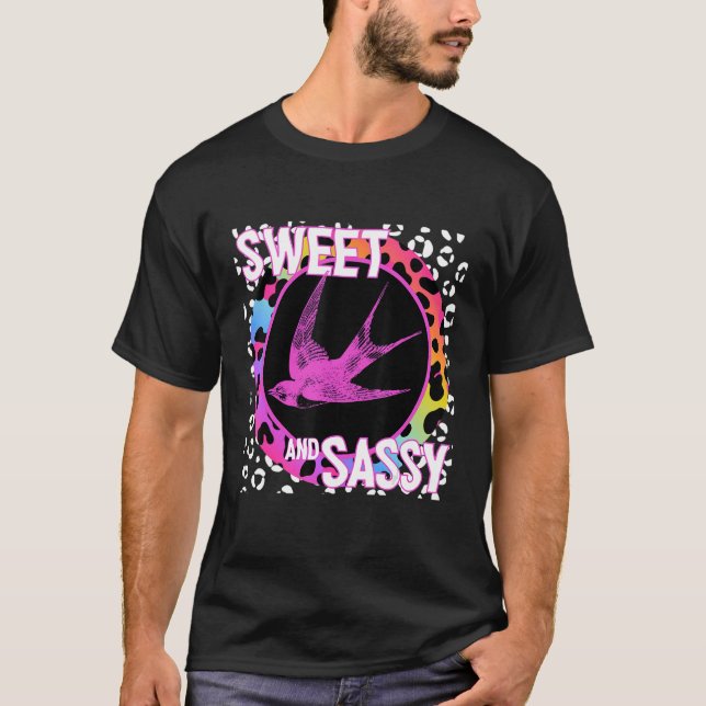 Camiseta Bird Swallow 90s Nostalgia Rainbow Leopard Print T (Frente)