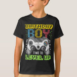 Camiseta Birthday Boy Time to Level Up Video Game Gamer<br><div class="desc">O tempo do garoto de aniversário para subir é perfeito para a roupa de festa de aniversário de videogames para amantes de videogames. 
Faz o perfeito vídeo-gamer de aniversário temático para rapazes de qualquer idade.</div>