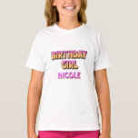Camiseta Birthday Neon<br><div class="desc">O perfeito design de aniversário para um grande dia que vai ser alto, excitante e memorável! Apresentando uma tipografia ousada de neon com estilo semelhante a arcade, este design cava muito divertimento em um pacote de solteiro. Os detalhes cor-de-rosa, roxo, magenta e néon amarelo adicionam um talento feminino a um...</div>