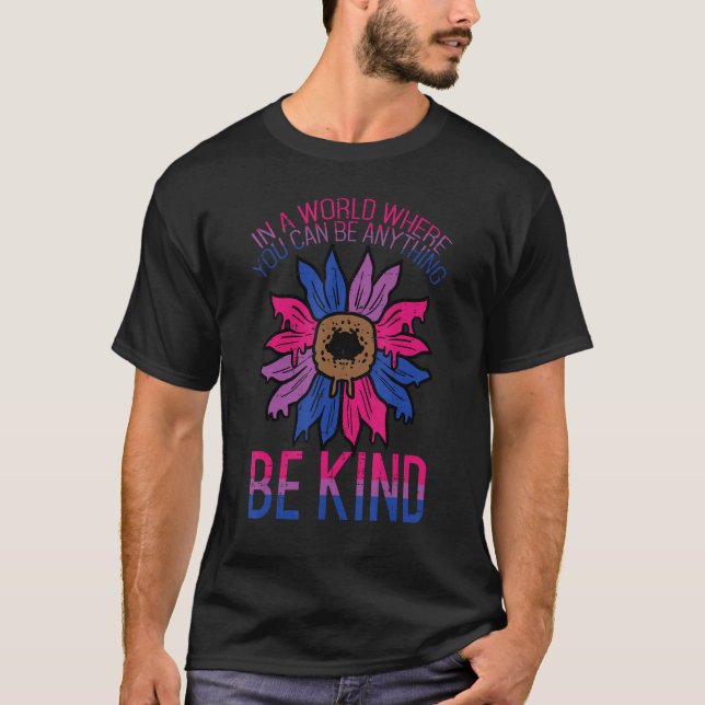 Camiseta Bisexual Sunflower Be Kind Bi Pride Flag Lgbtq Wom (Frente)