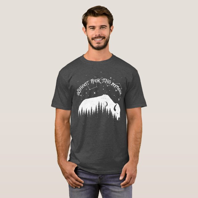 Camiseta Bison Moon Wood Stars Sonha Grande Viagem (Frente Completa)