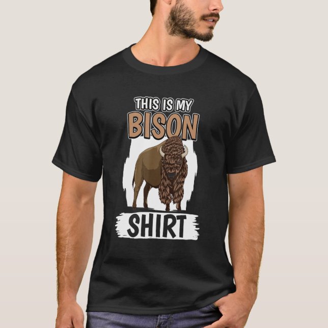 Camiseta Bisons Cita Sabedoria Este É O Meu Bison (Frente)