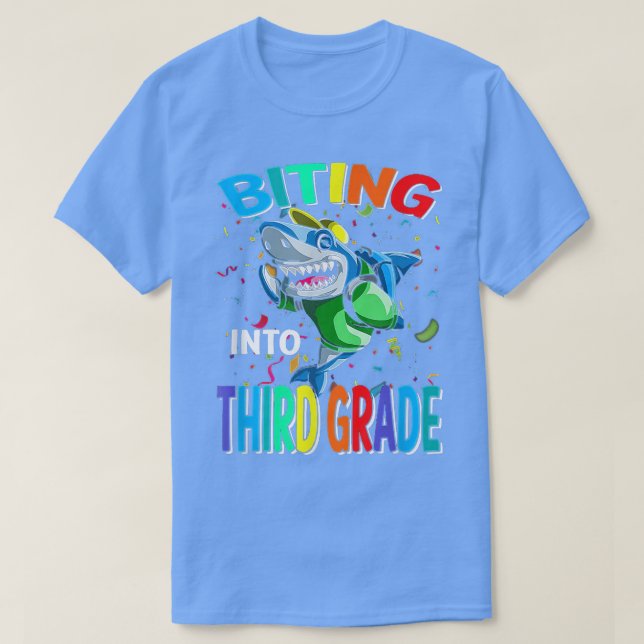 Camiseta Bite Into The Third GradeBack to School Shark For  (Frente do Design)