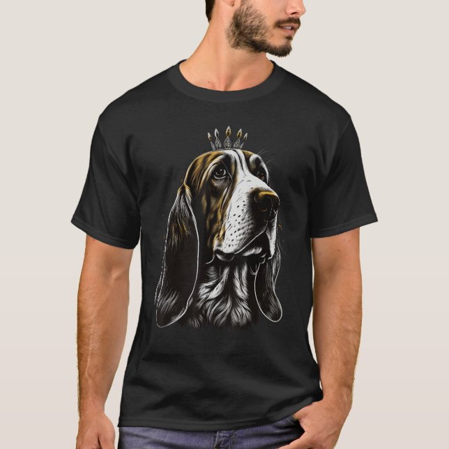 Camiseta Black and White Basset Hound Dog on Crown Basset H (Frente)