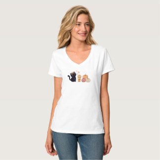 Camiseta Black Cat and Pumpkin Spice V-Neck T-Shirt