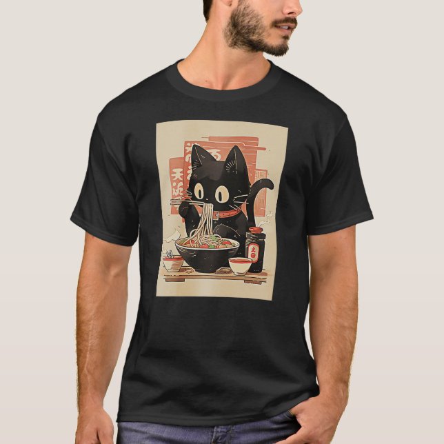 Camiseta Black Cat Eating Ramen Noodles Tee (Frente)