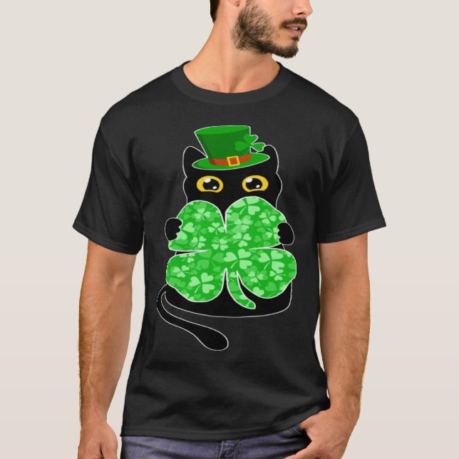 Camiseta Black Cat Holding C Shamrock St Patricks Day 2023 (Frente)