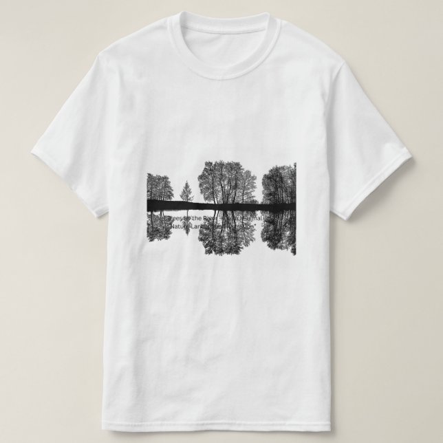 Camiseta Black Forest River Art - Dark Mysterious Nature (Frente do Design)