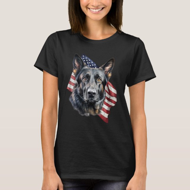 Camiseta Black German Shepherd 4th Of July Dog  American Fl (Frente)