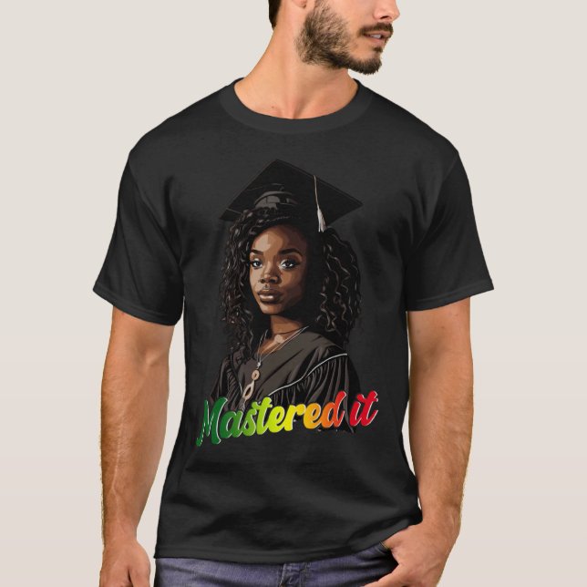 Camiseta Black Queen Masters Graduation Girl Mastered It  1 (Frente)