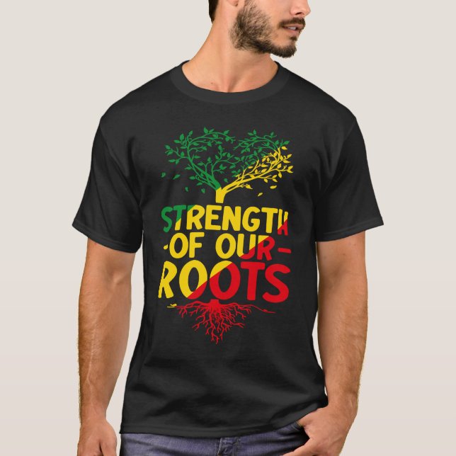 Camiseta Black Roots Black Power African American Pride Bla (Frente)
