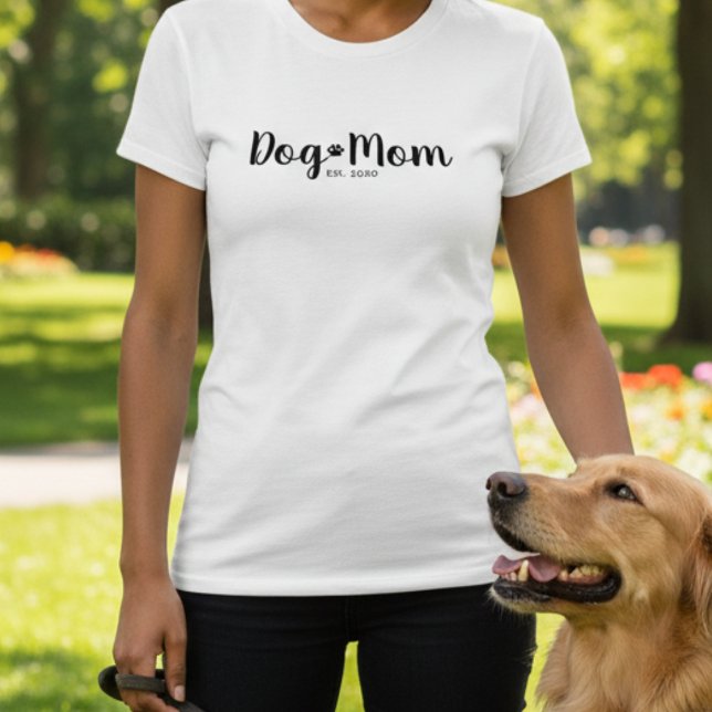 Camiseta Black Script Established Dog Mom T-Shirt (Criador carregado)