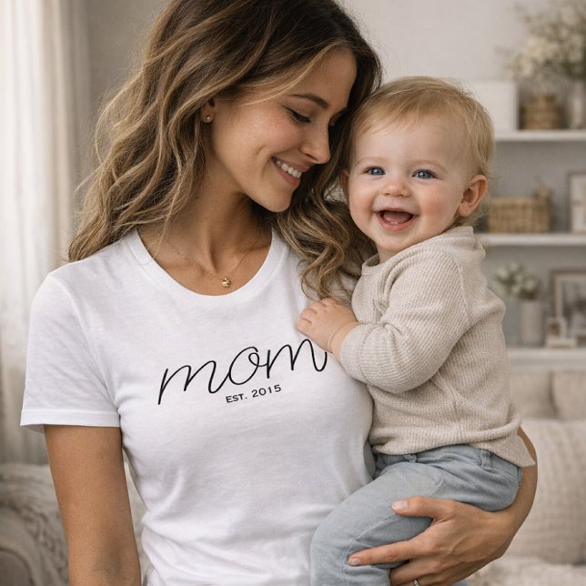 Camiseta Black Script Established Mom T-shirt  (Criador carregado)