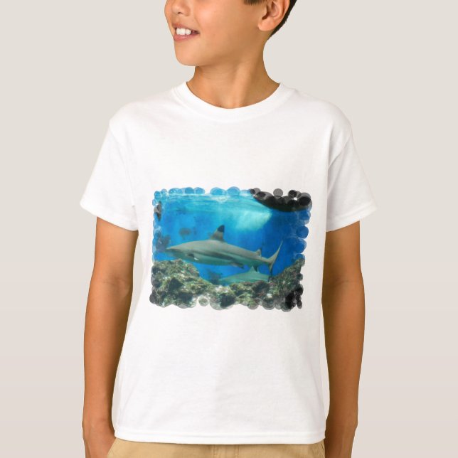 Camiseta black-tipped-shark-1.jpg (Frente)