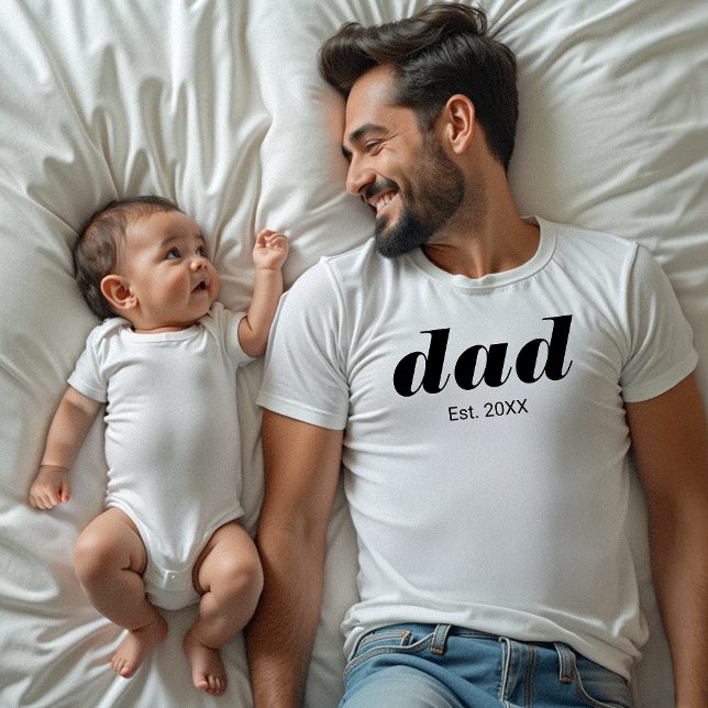 Camiseta Black Typography Established Dad (Criador carregado)