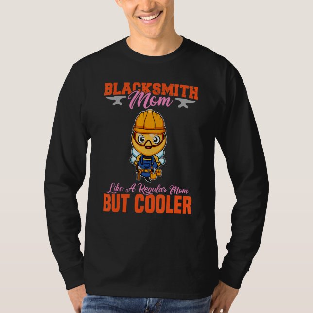 Camiseta Blacksmith Mom Like A Regualr Mom But Cooler_11 (Frente)