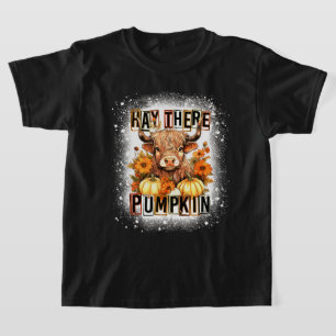 Camiseta Bleached Hay Ali Pumkin Highland Cow outono