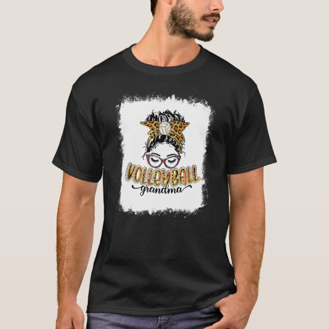 Camiseta Bleached Volleyball Grandma Leopard Messy Bun Moth (Frente)
