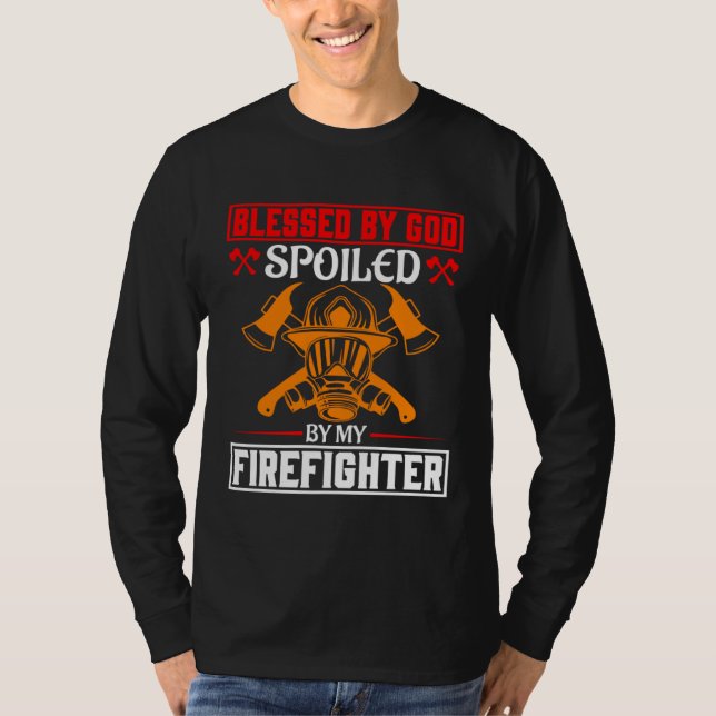 Camiseta Blessed By God Spoiled By My Firefighter Girlfrien (Frente)