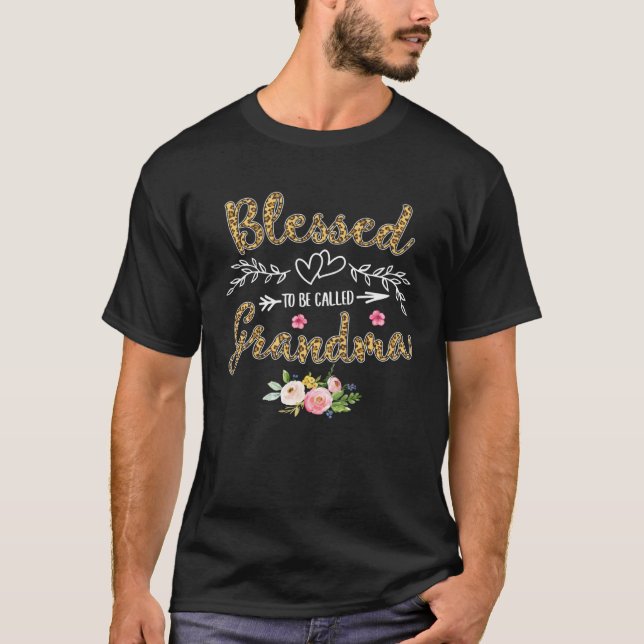 Camiseta Blessed To Be Called Grandma  Pretty Leopard Print (Frente)