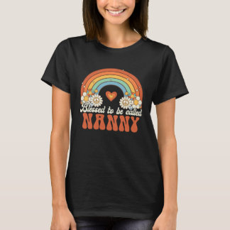 Camiseta Blessed To Be Called Nanny Groovy Rainbow Mothers 