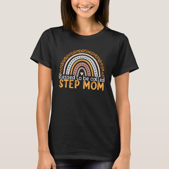 Camiseta Blessed To Be Called Step Mom Leopard Rainbow Step (Frente)