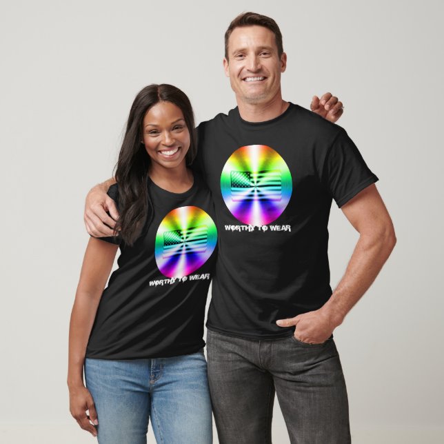 Camiseta Blindagem Arco-Íris com Sinalizador dos EUA - Dign (Unissex)