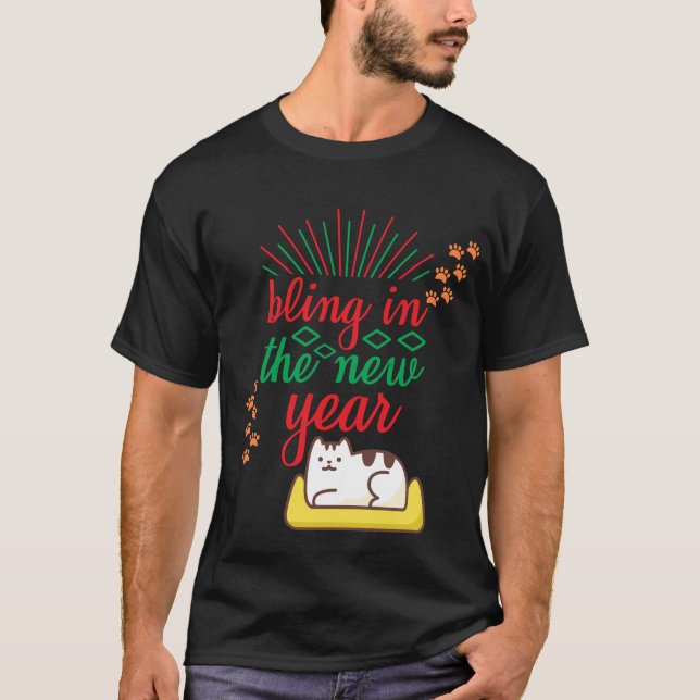 Camiseta Bling no Gato do Ano Novo no Sofá (Frente)