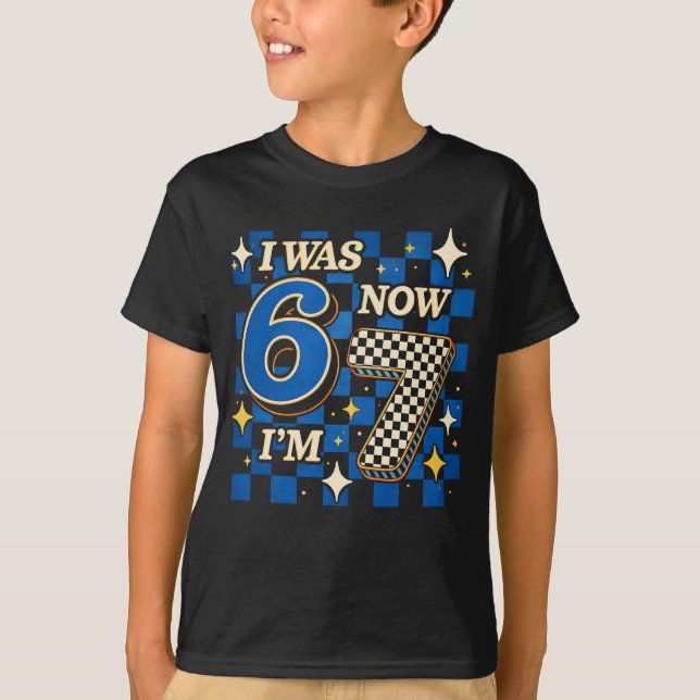 Camiseta Blue Checkered I was 6 Now I'm 7 Funny 67 (Frente)