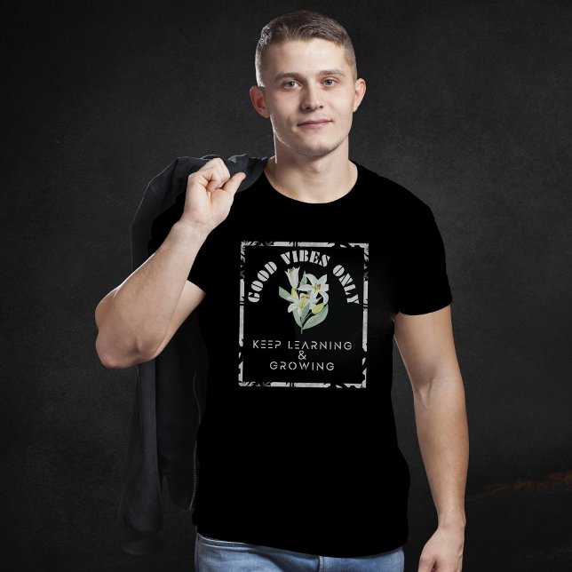 Camiseta Boas Vibes - Continue aprendendo e crescendo Desig (Criador carregado)