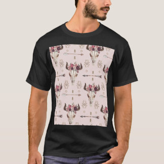 Camiseta Boho setas e crânio, padrão de aquarela.