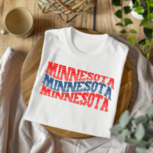 Camiseta Boho Vermelha e Azul Patriótica de Minnes