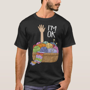 Camiseta Bolas de Fio Estou Bem Agulhas de Tricô Divertidas