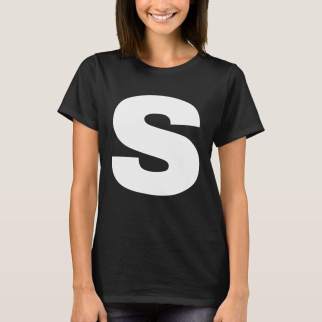 Camiseta Bold Letter S Alphabet Characters Big Font Capital (Frente)