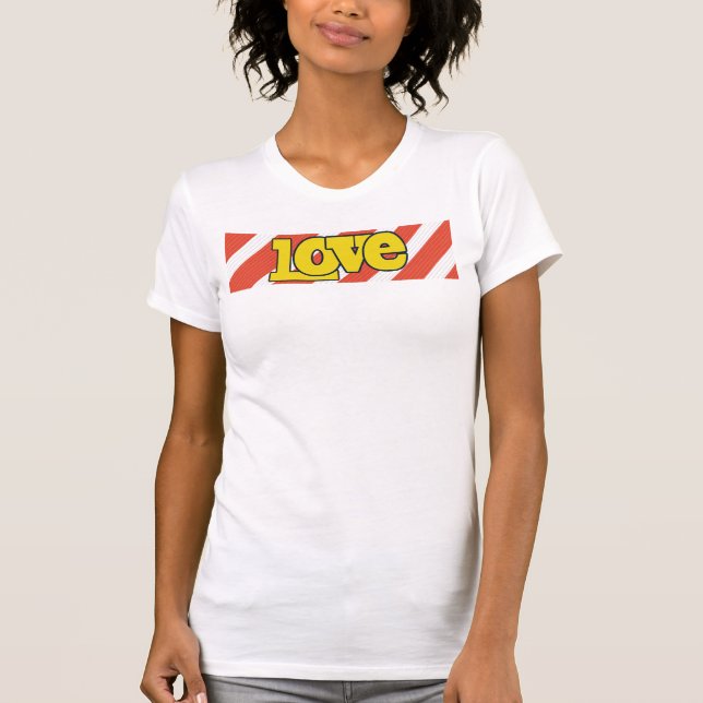 Camiseta Bold LOVE – Vibrant Illustration Design (Frente)