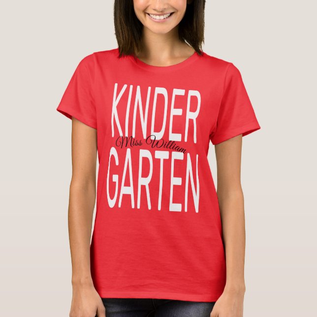 Camiseta Bold Red Kindergarten Typography Back to School T (Frente)