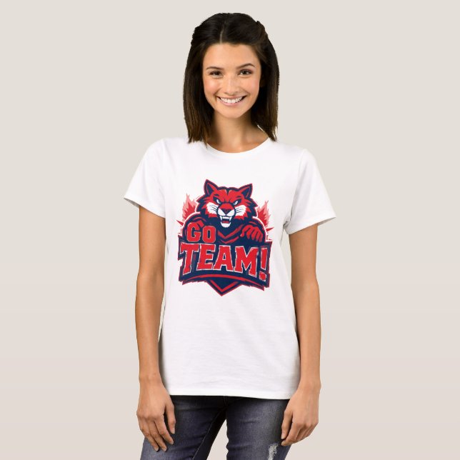 Camiseta Bold School Spirit Tee - Apoie sua equipe 2025 (Frente Completa)