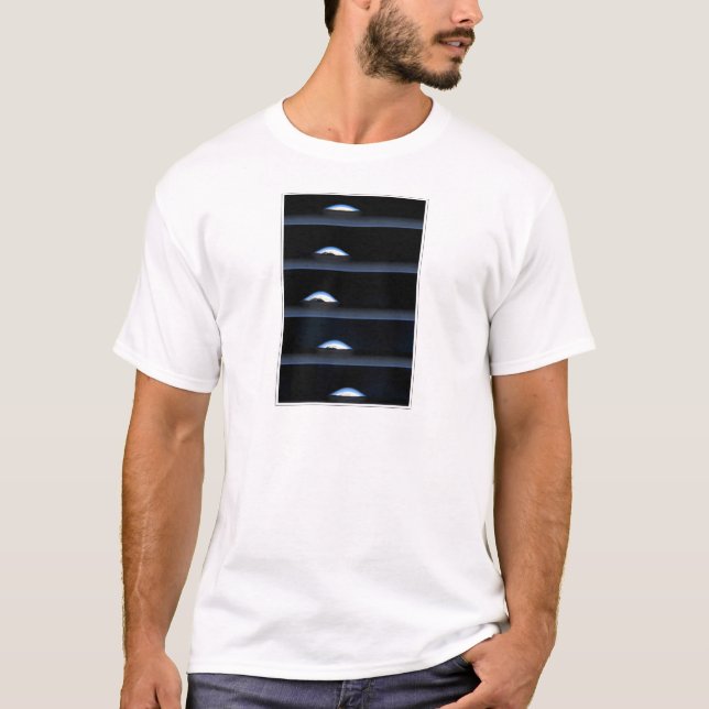 Camiseta Bolhas Azul-Pretas (Frente)