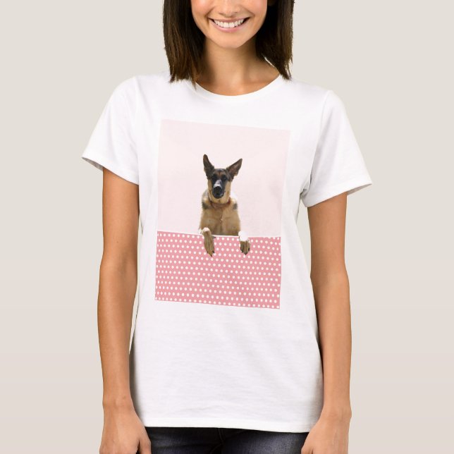 Camiseta Bolinhas Rosa german shepherd (Frente)