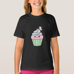 Camiseta Bolo Kawaii Fofinho com Borboleta Pastel Cartoon