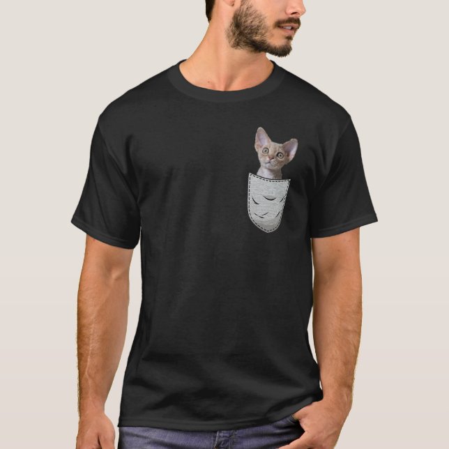 Camiseta Bolsinho no Peito para Gatos Devon Rex para Donos  (Frente)