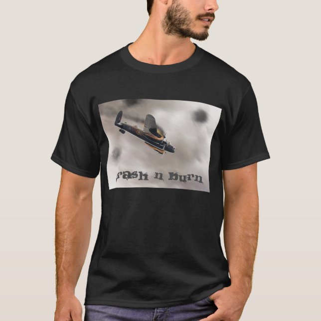 Camiseta Bombardeiro Lancaster em queda de fogo (Frente)
