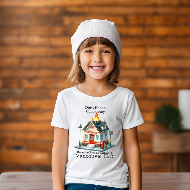 Camiseta Bombeiro na estação 22 no crepúsculo (Criador carregado)