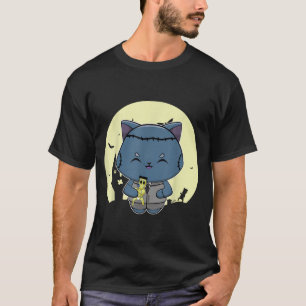 Camiseta Boneca de Gato Preto e Monstro Mágico de Halloween