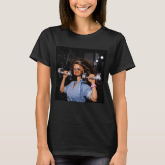 Camiseta Boneca Engraçada Levantamento de Peso Academia Mem