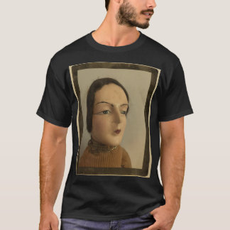Camiseta Boneca Estranha