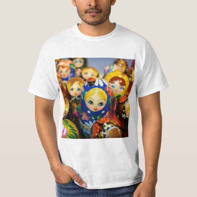 Camiseta Bonecas de ninho russas (Frente)