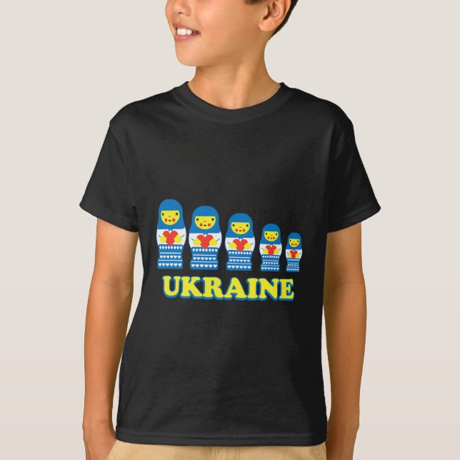 Camiseta Bonecas Russas Ucranianas com Corações  (Frente)